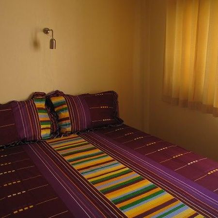 A.T Guesthouse Бангкок Экстерьер фото